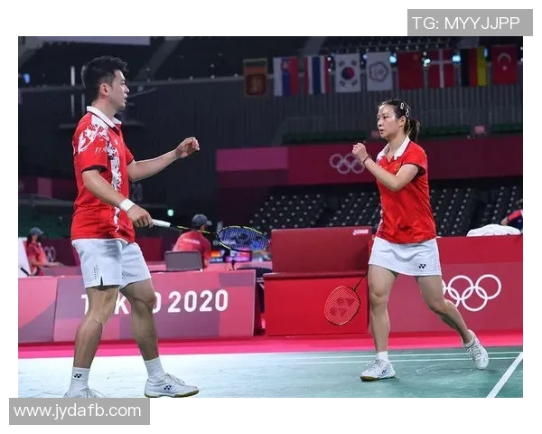 成都羽毛球队与广州羽毛球队赛后复盘分析力量对比与战术探讨